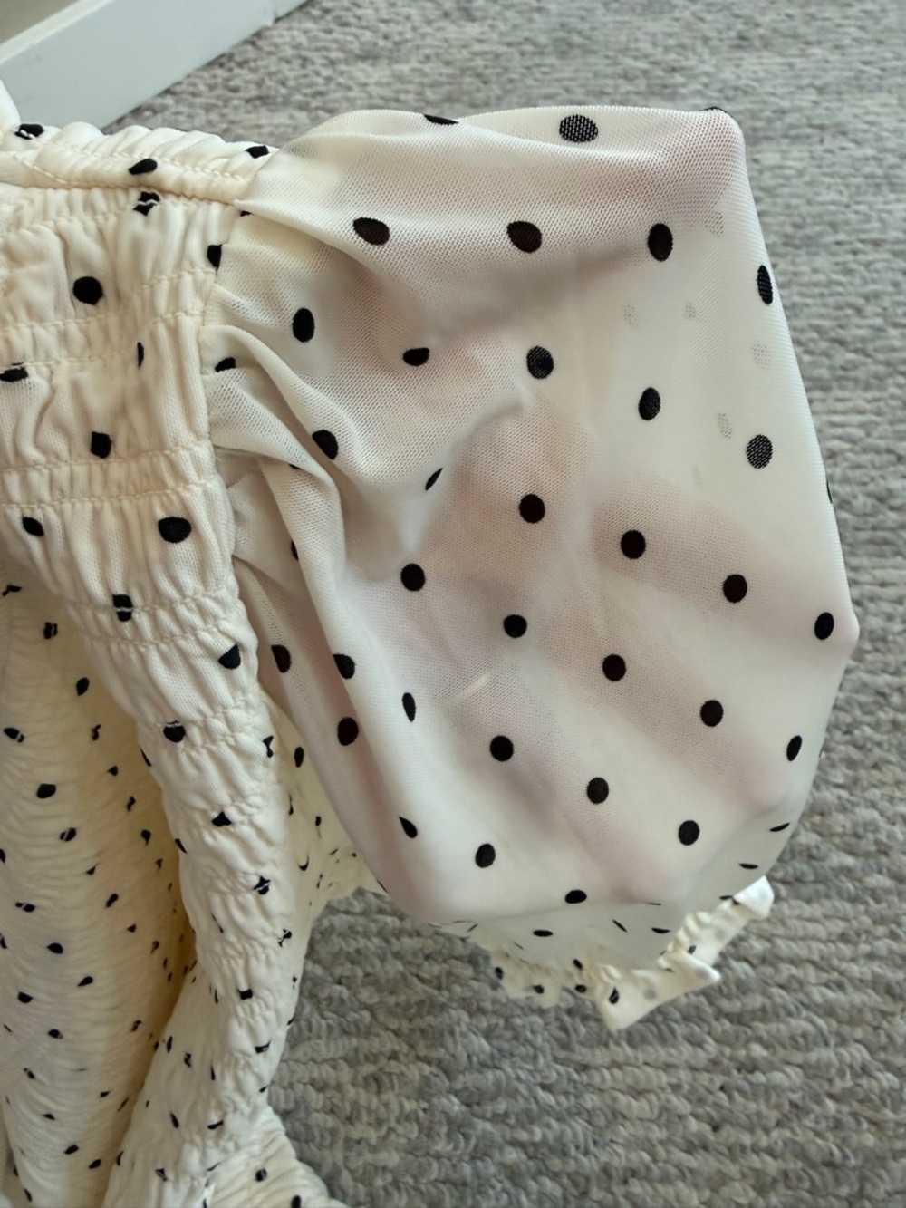 American Eagle Size M Polka Dot Smocked Dress Puff Sleeve Ruffle Hem Cute - Picture 10 of 15